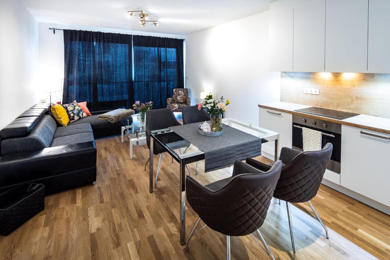 Silvie Apartments - Zlate Terasy Olomouc Luaran gambar