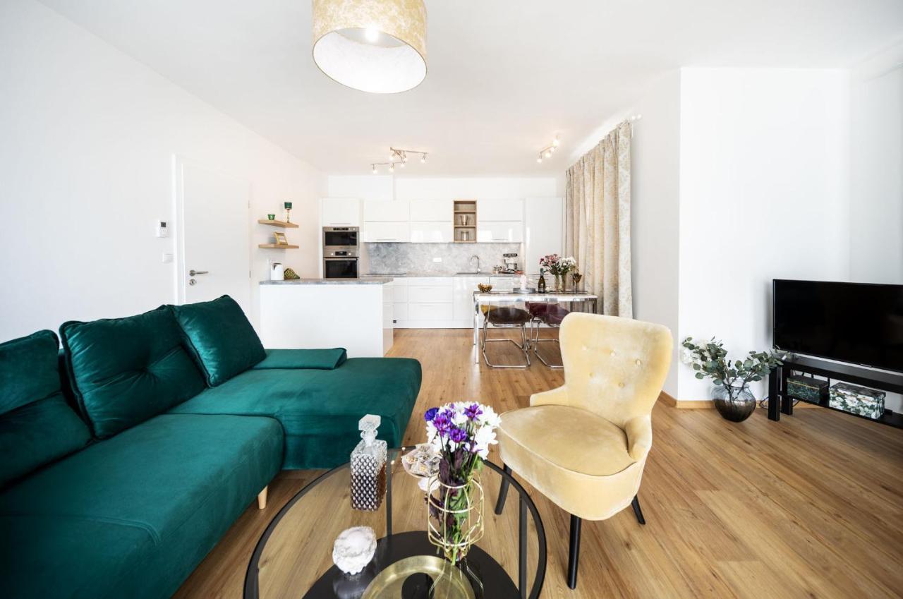 Silvie Apartments - Zlate Terasy Olomouc Luaran gambar