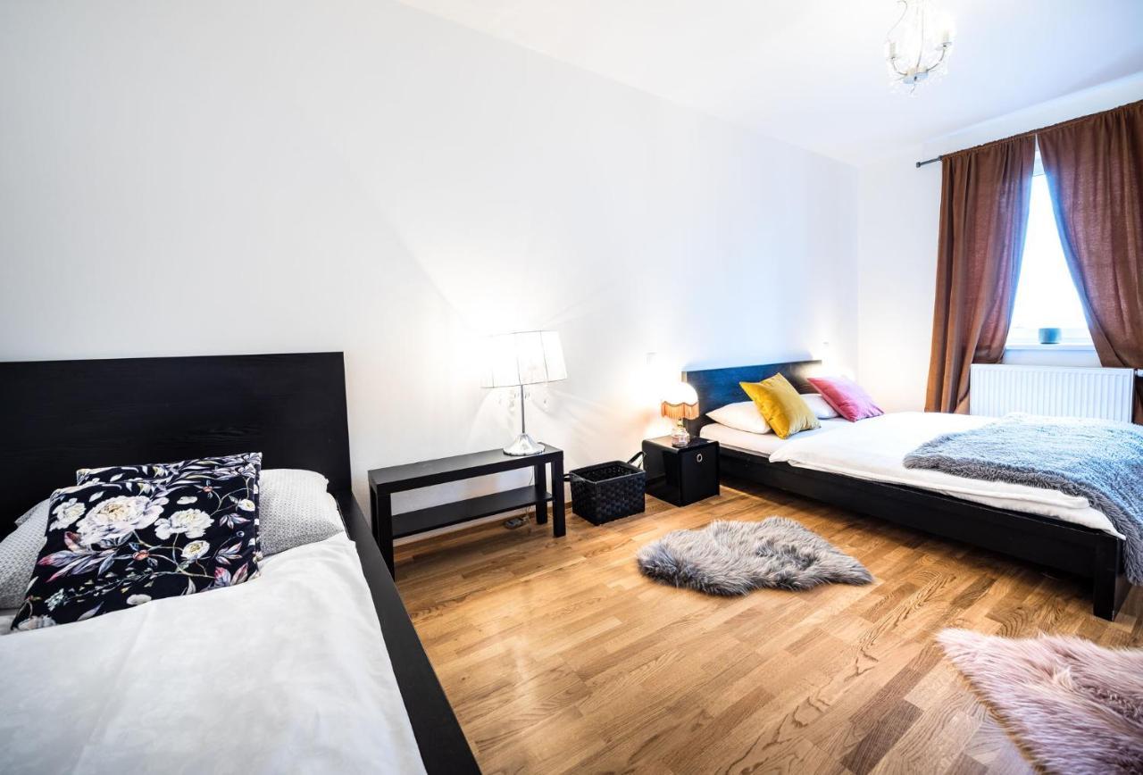 Silvie Apartments - Zlate Terasy Olomouc Luaran gambar